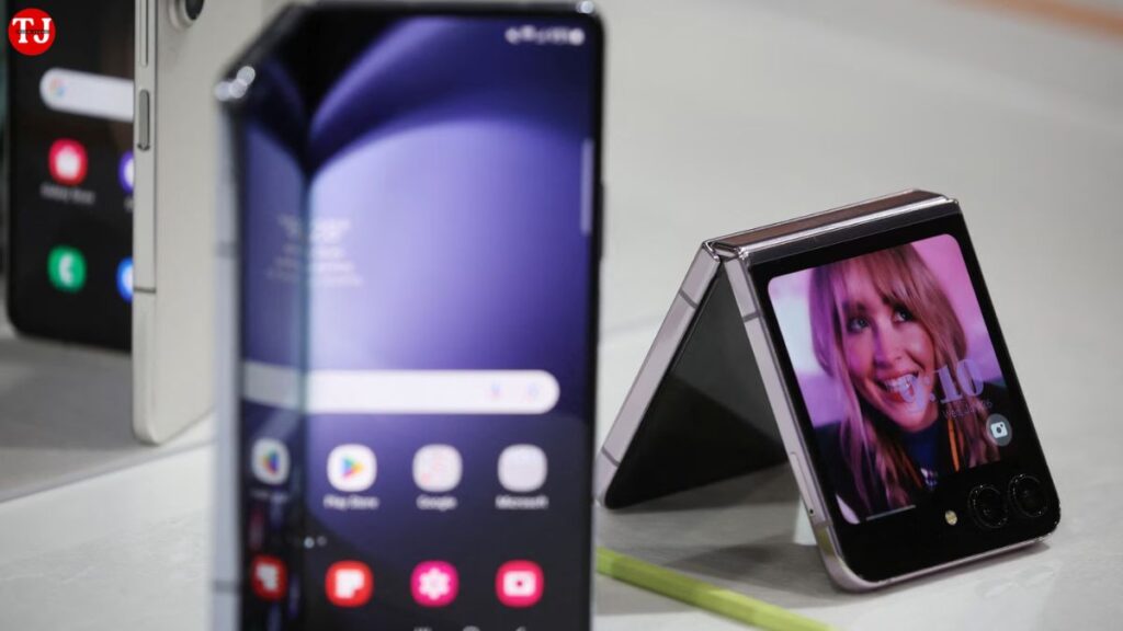 Triple-Fold Smartphone